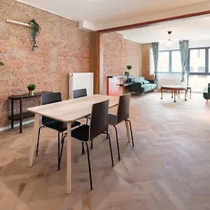https://charming-spacious-antwerp-city-center-apartments-l01.hotelsantwerp.net